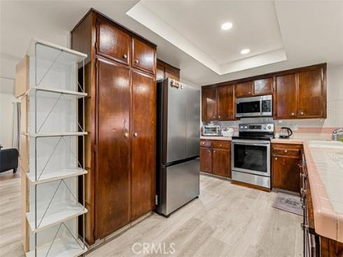 3102 S Pacific , Santa Ana, CA