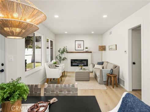 1922 W Flora   Street, Santa Ana, CA