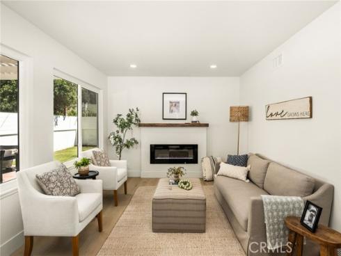 1922 W Flora   Street, Santa Ana, CA