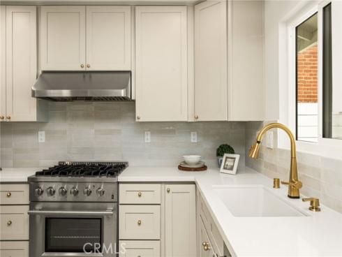 1922 W Flora   Street, Santa Ana, CA