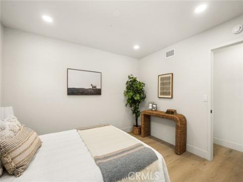 1922 W Flora   Street, Santa Ana, CA