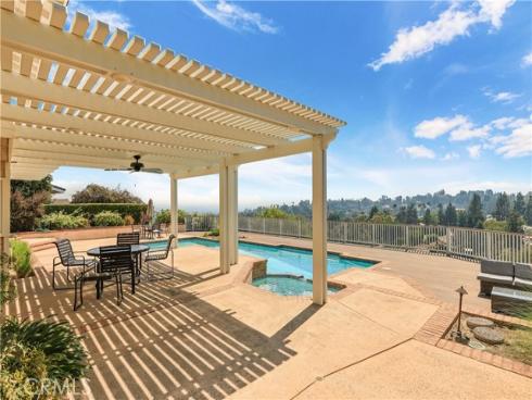 1782  Bridal Path   Way, Santa Ana, CA
