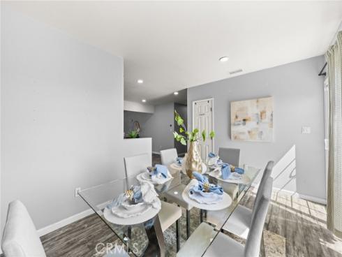 2211  Oak   Street, Santa Ana, CA