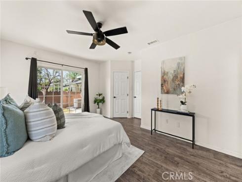 2211  Oak   Street, Santa Ana, CA