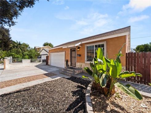 2211  Oak   Street, Santa Ana, CA