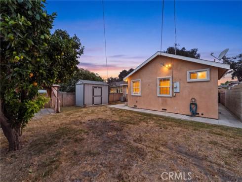 2211  Oak   Street, Santa Ana, CA