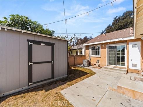 2211  Oak   Street, Santa Ana, CA