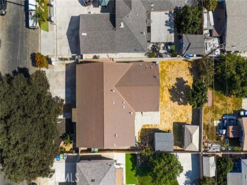 2211  Oak   Street, Santa Ana, CA