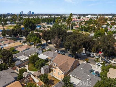 2211  Oak   Street, Santa Ana, CA