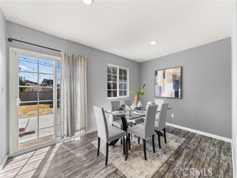 2211  Oak   Street, Santa Ana, CA
