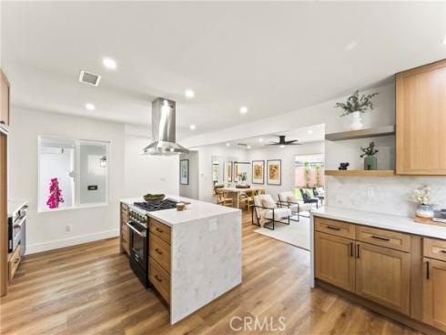 2218  Lewis  , Santa Ana, CA