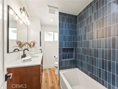 2218  Lewis  , Santa Ana, CA