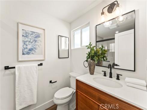 2218  Lewis  , Santa Ana, CA