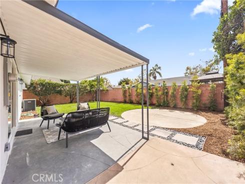 2218  Lewis  , Santa Ana, CA