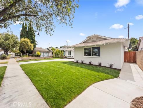 2218  Lewis  , Santa Ana, CA