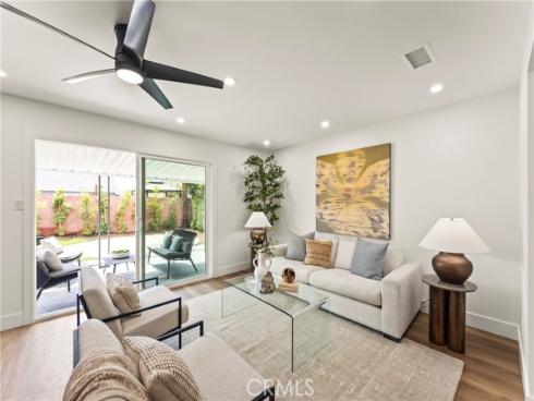 2218  Lewis  , Santa Ana, CA