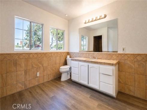 1042 W Mcfadden   Avenue, Santa Ana, CA