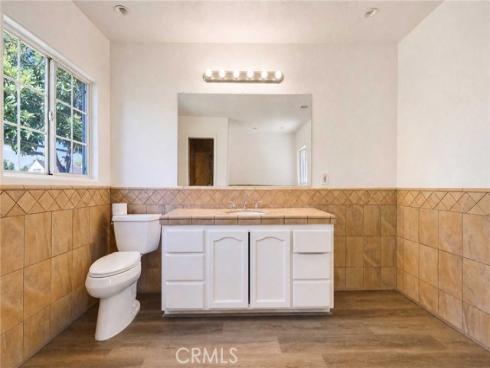 1042 W Mcfadden   Avenue, Santa Ana, CA