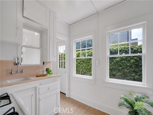 207 W Buffalo Avenue, Santa Ana, CA