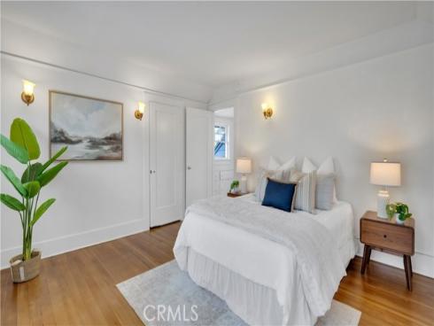207 W Buffalo Avenue, Santa Ana, CA