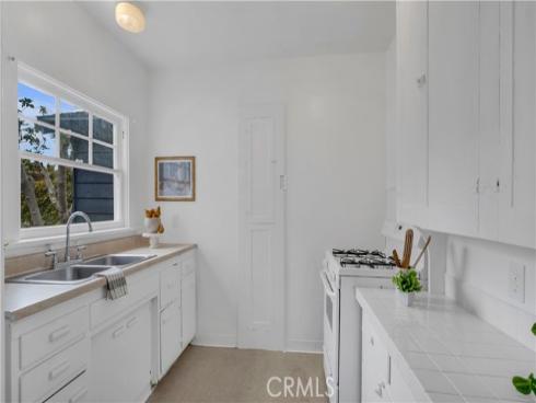 207 W Buffalo Avenue, Santa Ana, CA