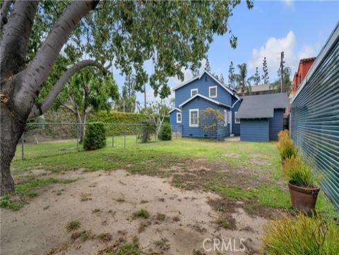207 W Buffalo Avenue, Santa Ana, CA
