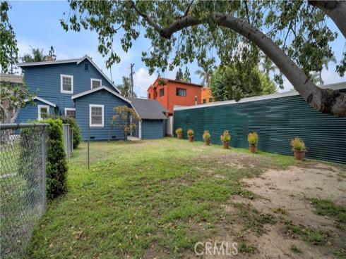 207 W Buffalo Avenue, Santa Ana, CA