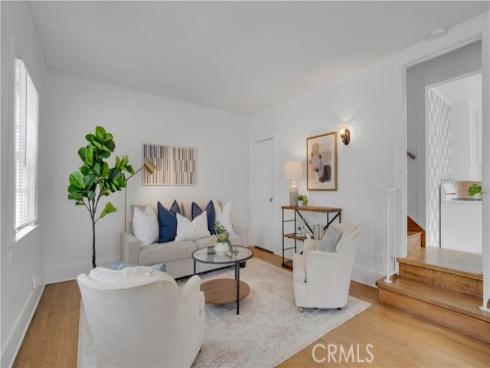 207 W Buffalo Avenue, Santa Ana, CA