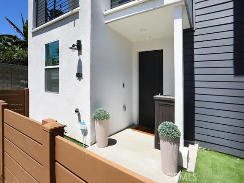854  S Harbor Blvd  , Santa Ana, CA