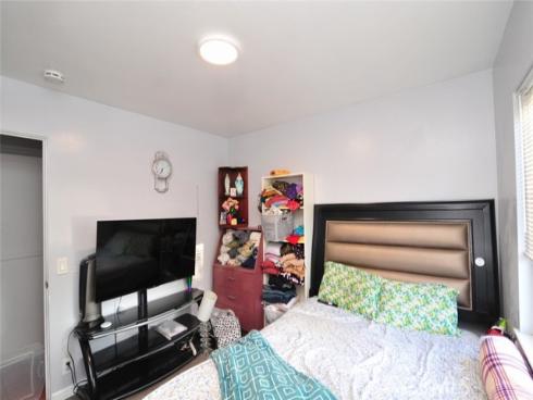 1130 S Douglas Street, Santa Ana, CA