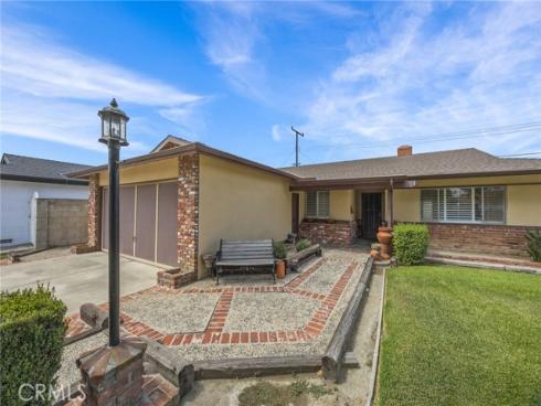 506 S Everglade  , Santa Ana, CA