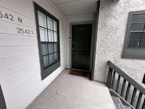 2542 W Macarthur  , Santa Ana, CA