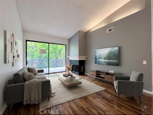 2542 W Macarthur  , Santa Ana, CA
