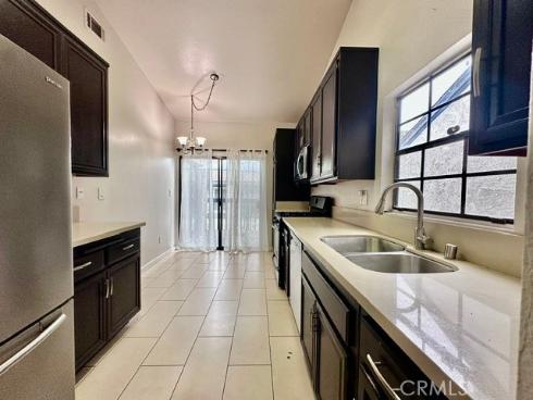 2542 W Macarthur  , Santa Ana, CA