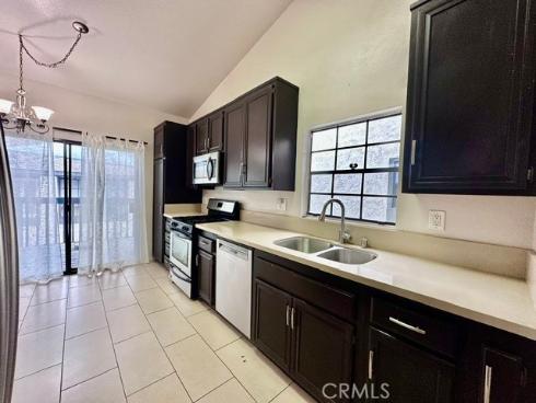 2542 W Macarthur  , Santa Ana, CA