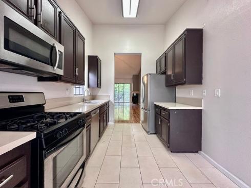 2542 W Macarthur  , Santa Ana, CA