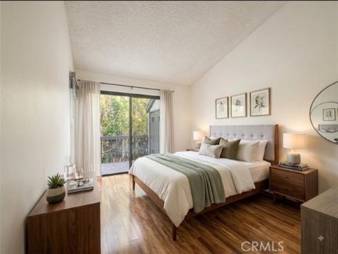 2542 W Macarthur  , Santa Ana, CA