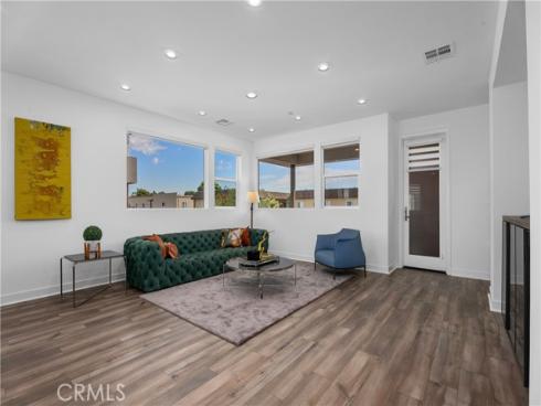 651 S Lyon   Street, Santa Ana, CA