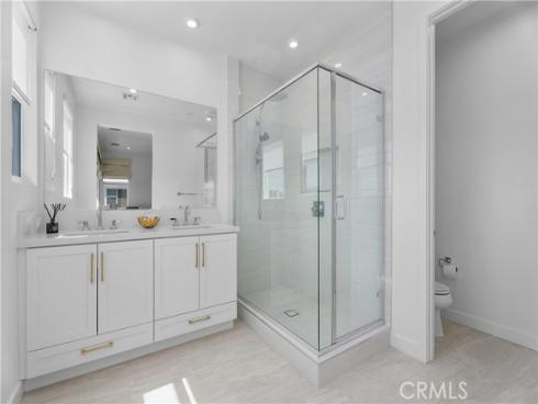 651 S Lyon   Street, Santa Ana, CA