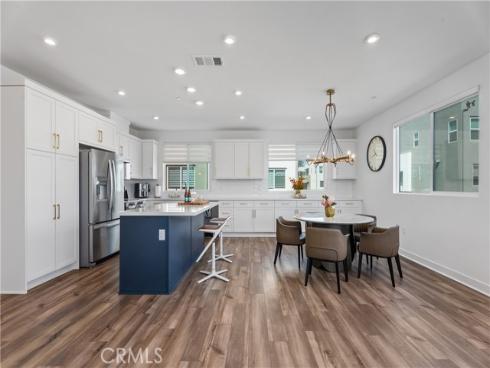 651 S Lyon   Street, Santa Ana, CA