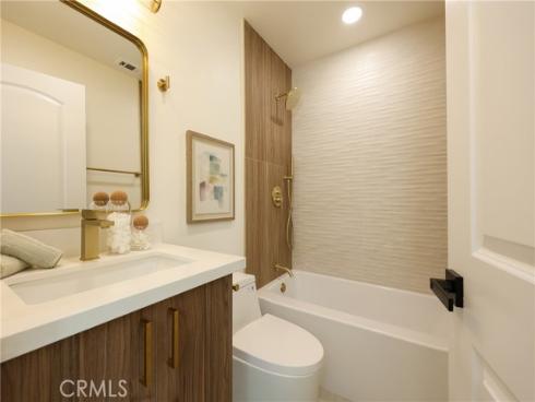 2409 N Hesperian Street, Santa Ana, CA