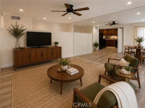 1466 Cabrillo Park C , Santa Ana, CA