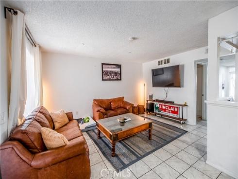 300 E Chestnut 300Q , Santa Ana, CA