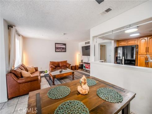 300 E Chestnut 300Q , Santa Ana, CA