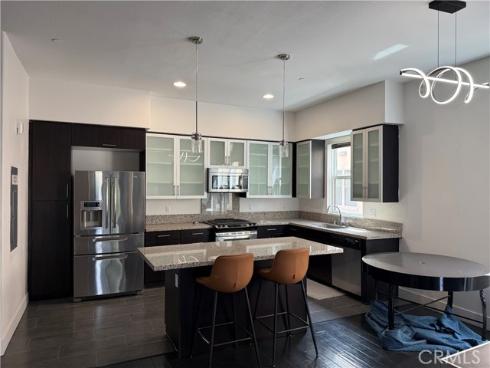 190 W 3rd Street, Santa Ana, CA