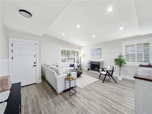 2818 N Lowell , Santa Ana, CA