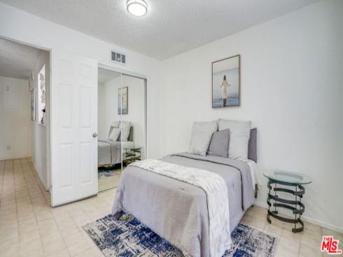 302 E Chestnut 215 Avenue, Santa Ana, CA