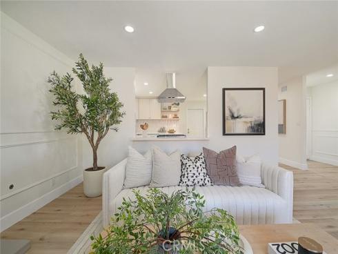 2113 S Forest , Santa Ana, CA