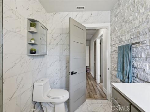 2215 N Spurgeon  , Santa Ana, CA