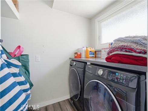 2215 N Spurgeon  , Santa Ana, CA